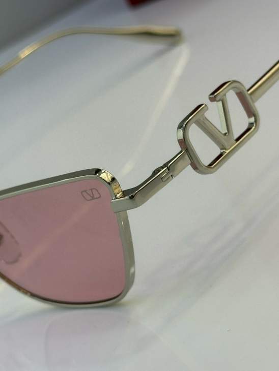 Picture of Valentino Sunglasses _SKUfw65043860fw